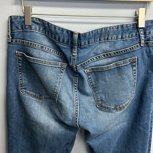 Gap curvy profile, size 30 bit of a flare leg denim jeans - Picture 6 of 6